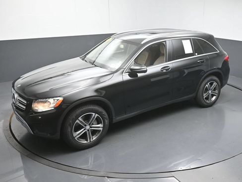 Used 2016 Mercedes-Benz GLC 300 4MATIC image 42