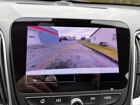 Used 2023 Chevrolet Malibu LT image 27