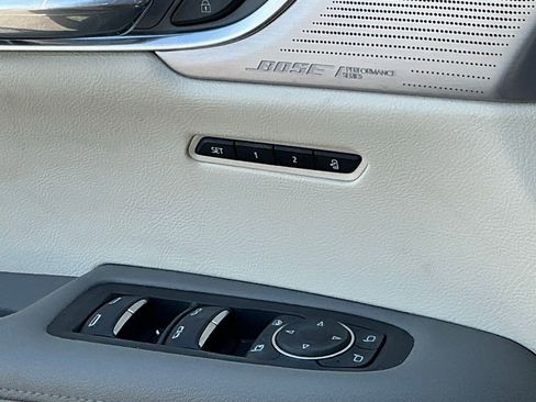 Used 2022 Cadillac XT6 Premium Luxury image 20