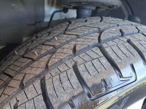 Used 2023 Nissan Pathfinder Platinum image 27