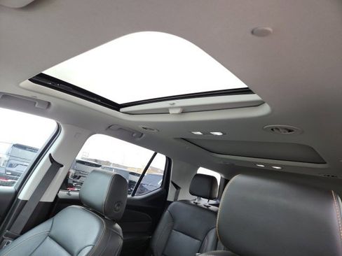 Certified 2020 Chevrolet Traverse Premier w/ Redline Edition image 17