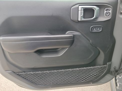 Used 2020 Jeep Wrangler Unlimited Sport AWD/4WD image 26