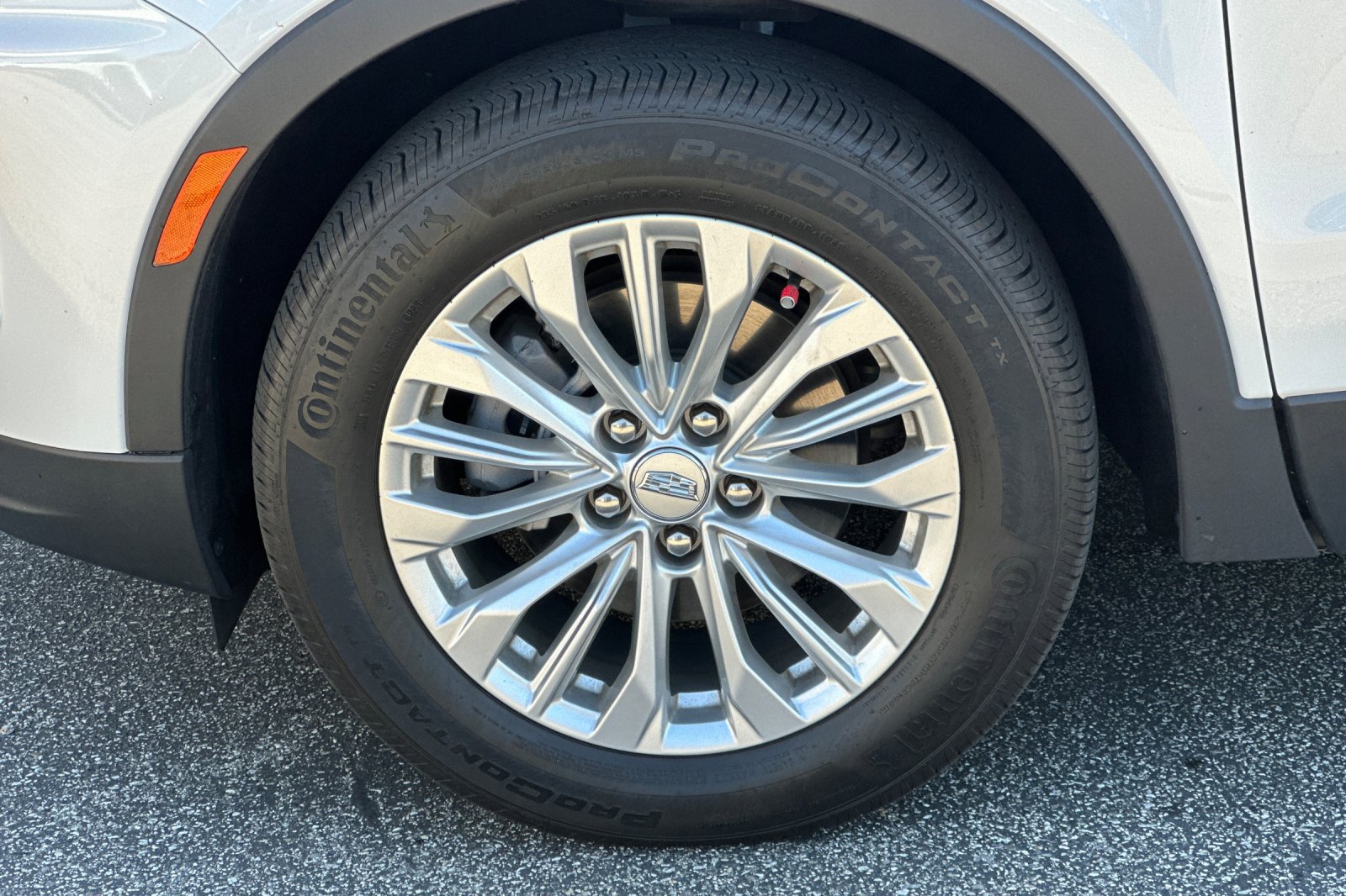 Used 2024 Cadillac XT4 Luxury FWD image 35