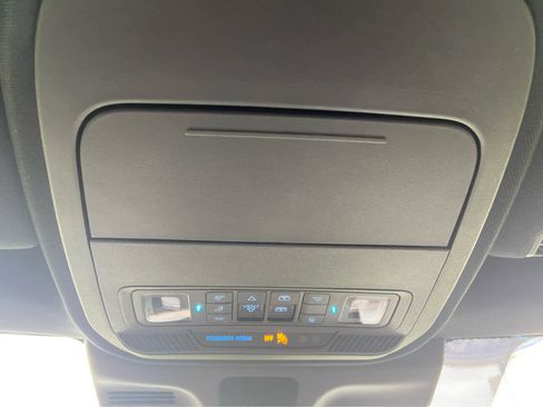 Used 2025 Ford Expedition King Ranch AWD/4WD image 35