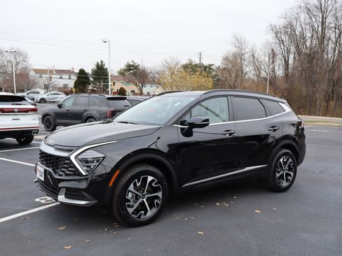 Certified 2025 Kia Sportage EX w/ EX Premium Package image 8