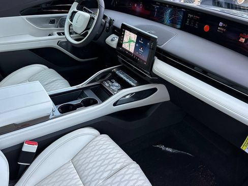 New 2026 Lincoln Nautilus Black Label w/ Jet Appearance Package AWD/4WD image 15