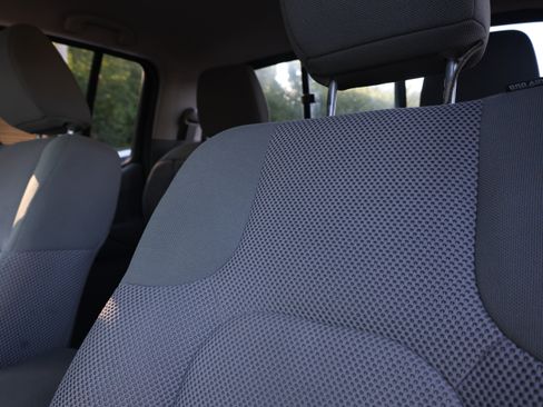 Used 2019 Nissan Frontier SV w/ Value Truck Package RWD image 23