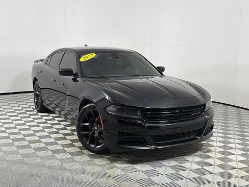 Used 2023 Dodge Charger SXT w/ Blacktop Package RWD image 2
