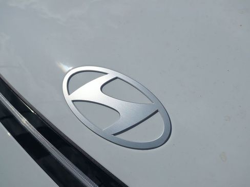 New 2026 Hyundai Kona SEL Premium FWD image 13