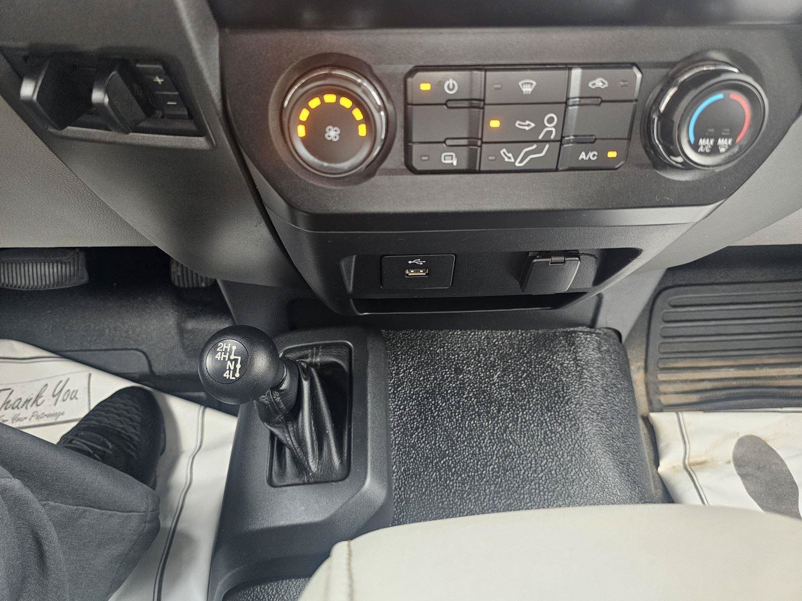 Used 2019 Ford F550 4x4 Regular Cab Super Duty image 24