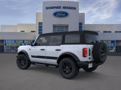New 2025 Ford Bronco Big Bend w/ Black Diamond Package image 4