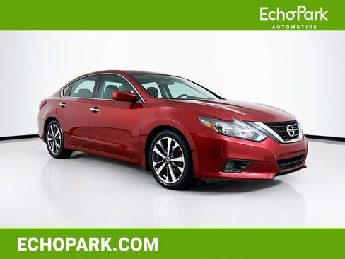 Used 2017 Nissan Altima 2.5 SR image 1
