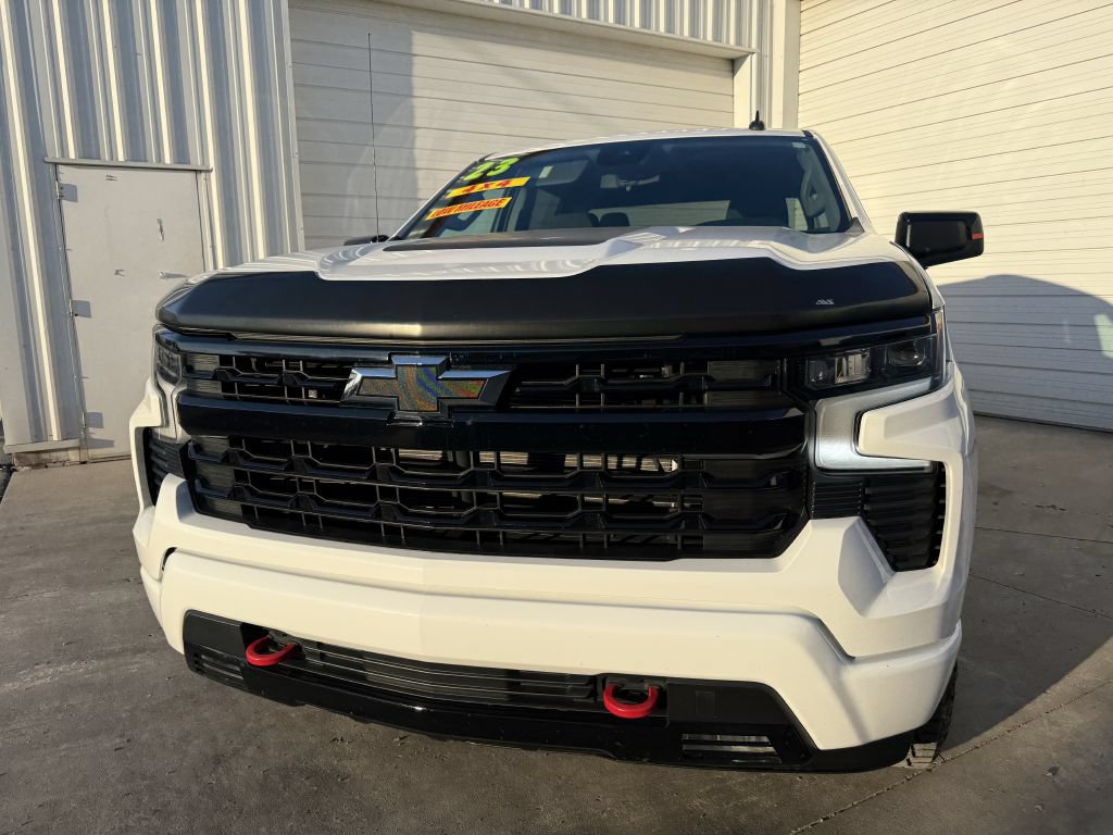 Used 2023 Chevrolet Silverado 1500 RST w/ Redline Edition AWD/4WD image 5