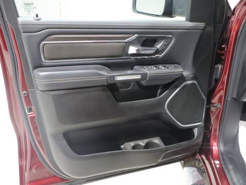 Used 2025 RAM 1500 Laramie w/ Sport Appearance Package AWD/4WD image 13