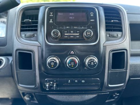 Used 2014 RAM 3500 Tradesman RWD image 10