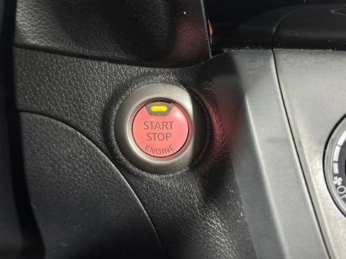 Used 2016 Nissan Sentra SV FWD image 18