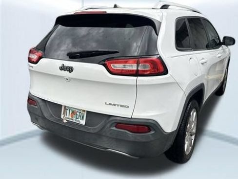 Used 2016 Jeep Cherokee Limited FWD image 2