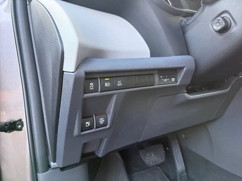 Used 2023 Toyota Sienna Limited AWD/4WD image 24