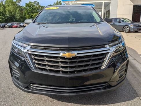 Used 2023 Chevrolet Equinox LS FWD image 3