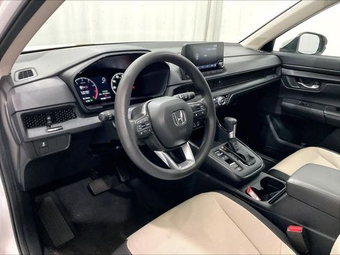 Used 2025 Honda CR-V EX image 8