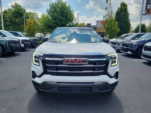 Used 2025 GMC Terrain Elevation AWD/4WD image 2