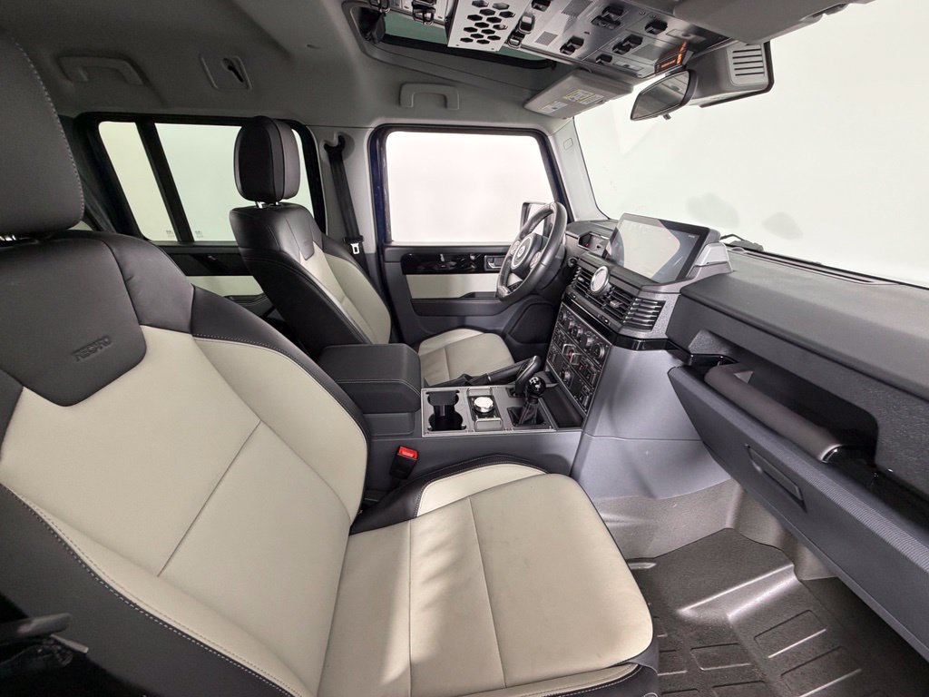Used 2025 INEOS Grenadier Station Wagon AWD/4WD image 37