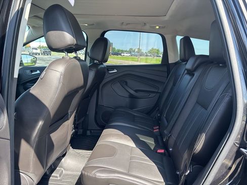 Used 2013 Ford Escape Titanium w/ Class II Trailer Tow Pkg FWD image 10