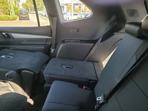 New 2025 Buick Enclave Preferred w/ Power Package image 7