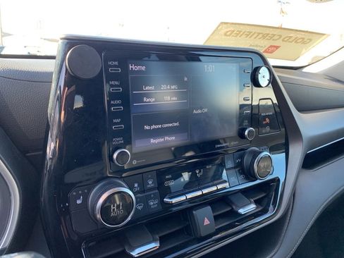 Used 2022 Toyota Highlander XLE image 20