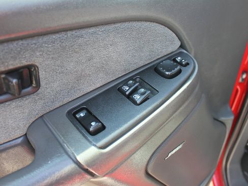 Used 2003 Chevrolet Silverado 1500 LS w/ Off-Road Package AWD/4WD image 27