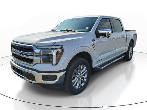 Used 2025 Ford F150 Lariat w/ Equipment Group 501A Mid AWD/4WD image 4