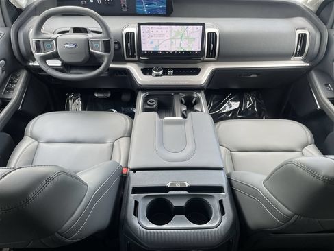 New 2026 Ford Expedition Active RWD image 13