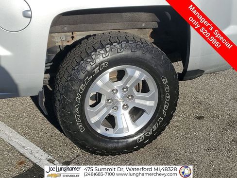 Used 2018 Chevrolet Silverado 1500 LT w/ All Star Edition AWD/4WD image 31