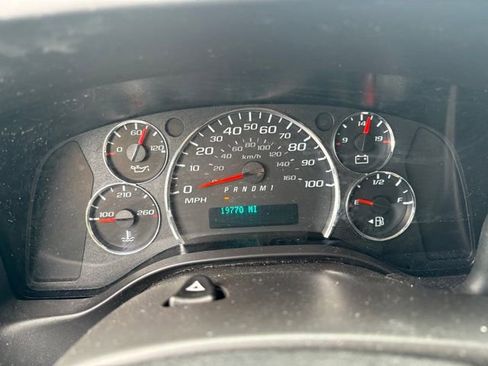 Used 2024 GMC Savana 2500 w/ Driver Convenience Package RWD image 37