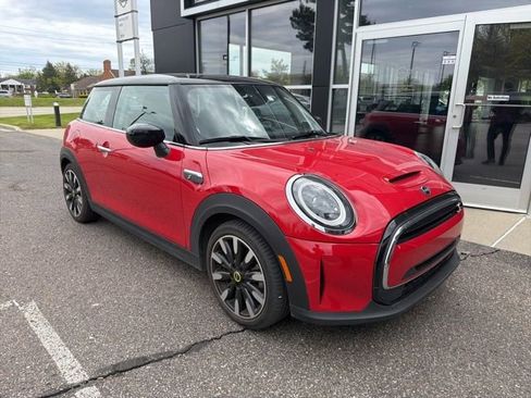 Certified 2024 MINI Cooper SE FWD image 3