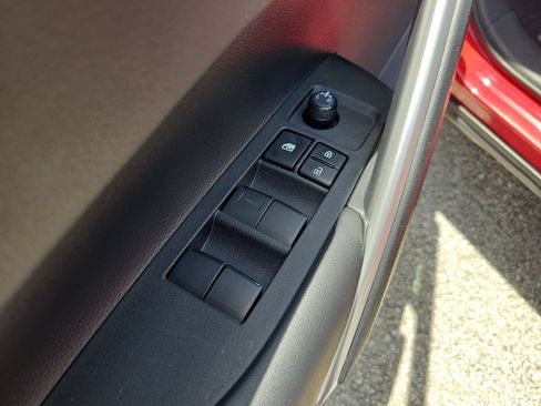 Used 2024 Toyota Corolla Cross AWD Hybrid w/ Convenience Package image 15