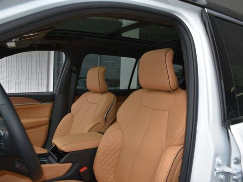 New 2026 Jeep Grand Cherokee L Summit AWD/4WD image 15