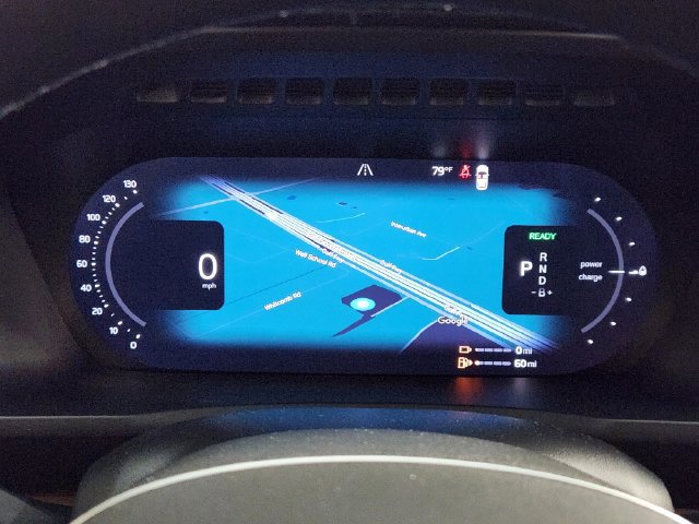 New 2026 Volvo XC90 T8 Plus w/ Protection Package Premier AWD/4WD image 16