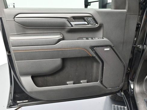 Used 2024 GMC Sierra 2500 AT4 w/ AT4 Premium Plus Package AWD/4WD image 10
