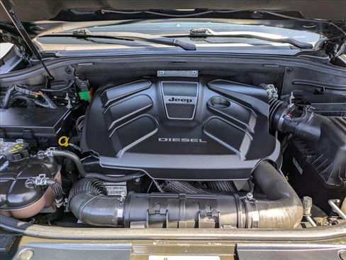 Used 2018 Jeep Grand Cherokee Limited image 21