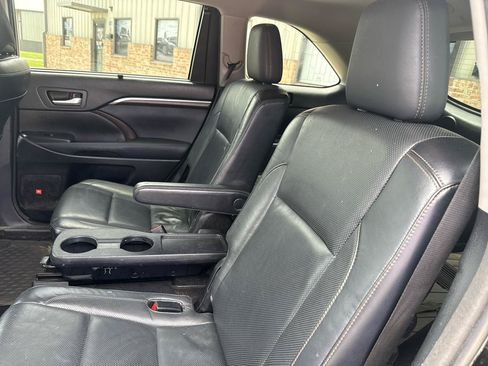 Used 2015 Toyota Highlander Limited AWD/4WD image 44