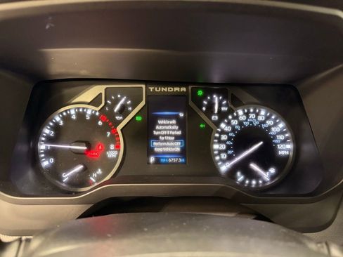 Used 2023 Toyota Tundra Limited image 15