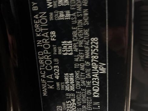 Used 2023 Kia Soul LX w/ LX Technology Package FWD image 36