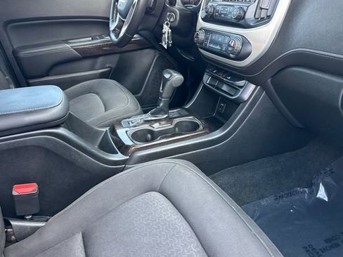 Used 2018 GMC Canyon SLE w/ SLE Convenience Package image 19