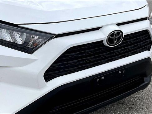 Used 2021 Toyota RAV4 LE image 26