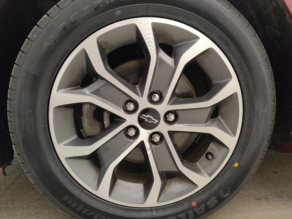 Used 2020 Chevrolet Sonic LT w/ Convenience Package FWD image 31