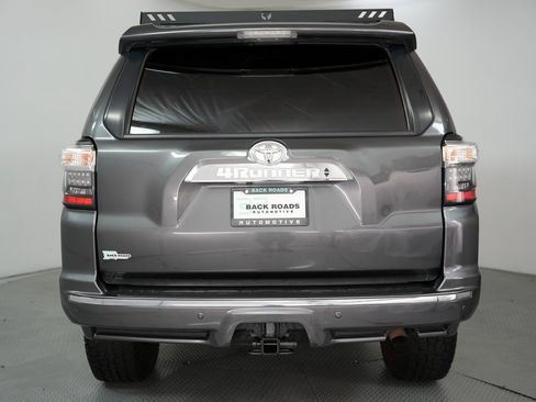 Used 2019 Toyota 4Runner Limited image 8