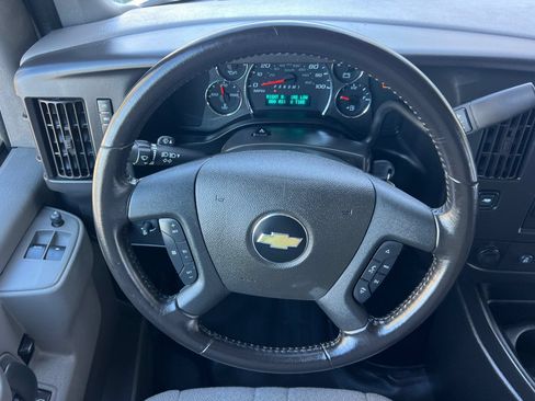 Used 2022 Chevrolet Express 2500 w/ Driver Convenience Package RWD image 16