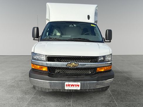 New 2025 Chevrolet Express 3500 Work Van w/ Power Convenience Package image 8