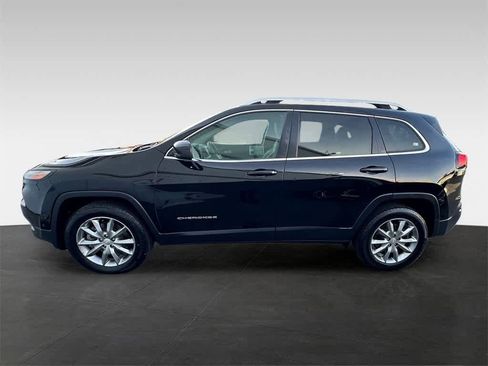 Used 2018 Jeep Cherokee Limited w/ Technology Group image 3